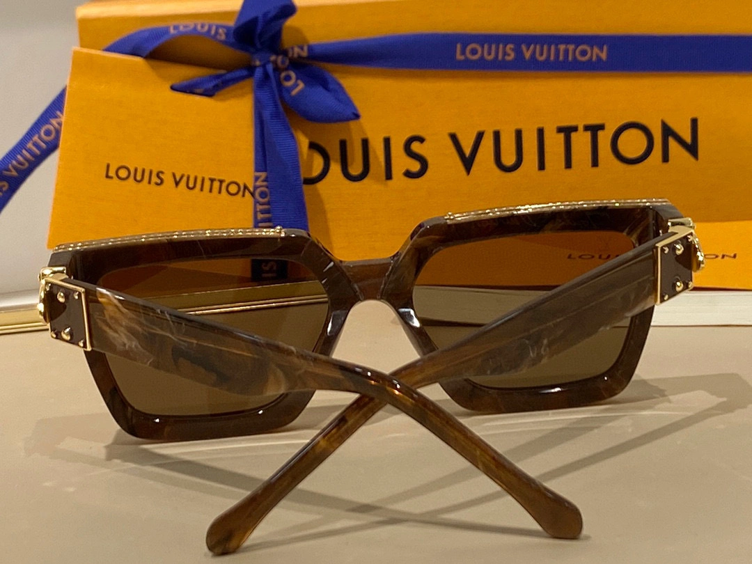 &Barbara-- 1.1 Millionaires96006 item : B-S132B0870A